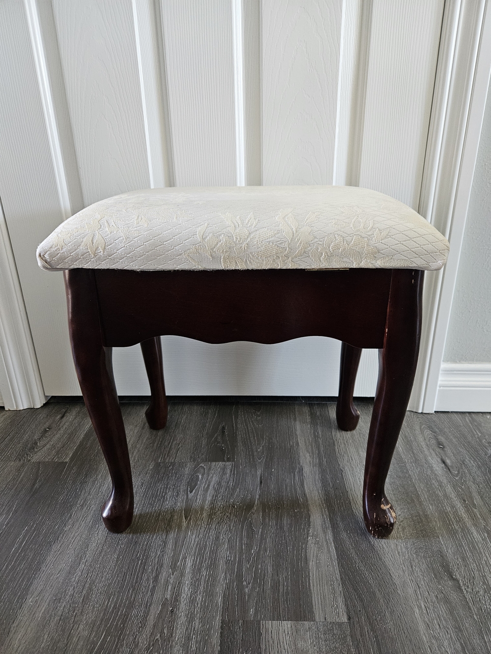 Vintage Queen Anne Style Solid Mahogany Wood Storage Bench/Footstool
